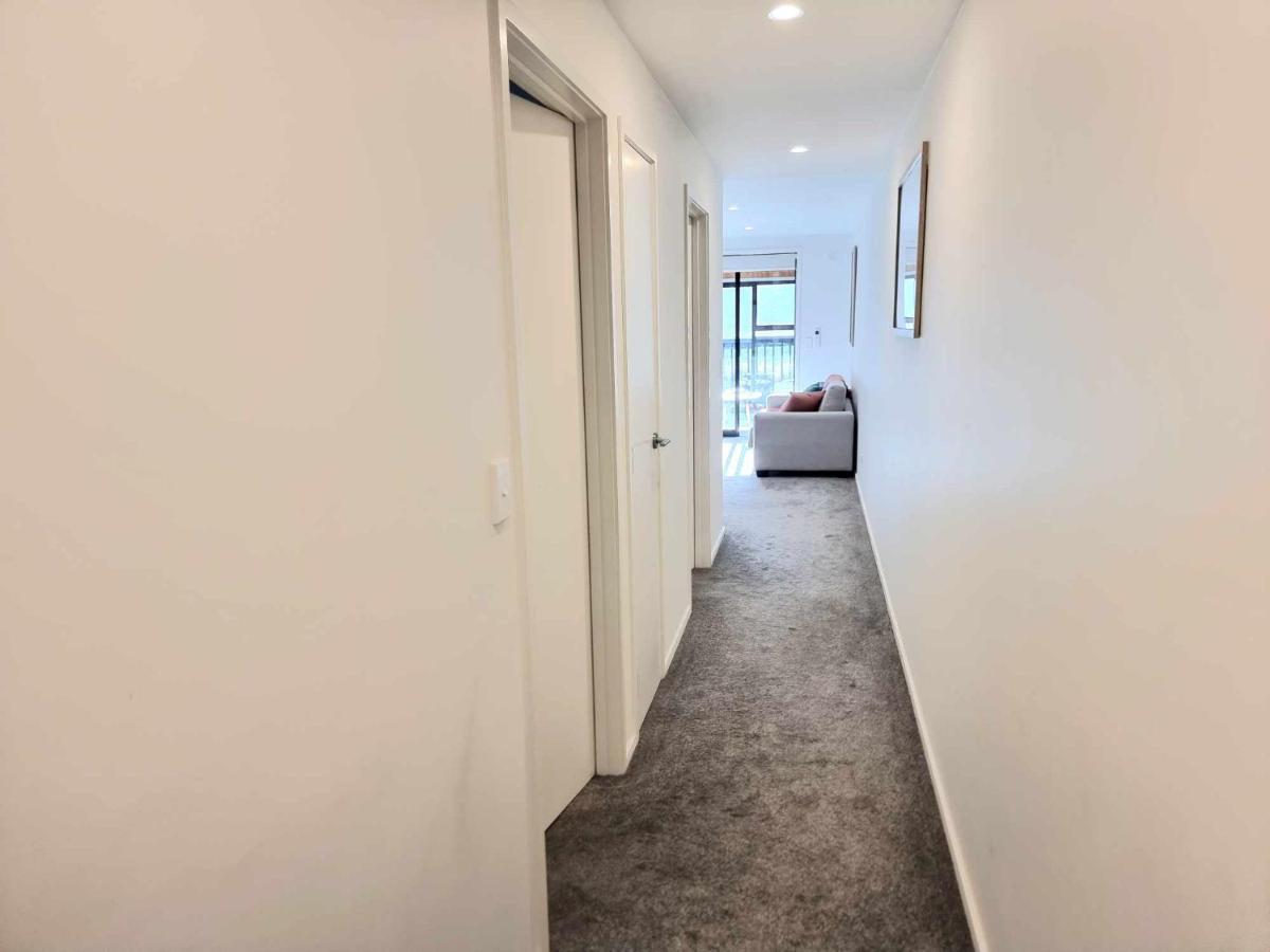 Modern 1 Bedroom Apartment Across From Hagley Park Christchurch Exterior photo