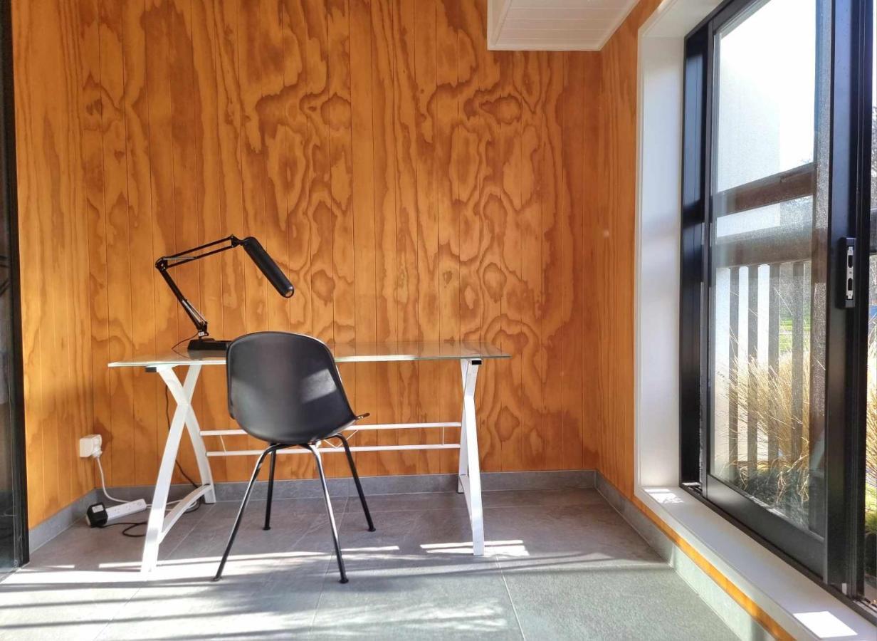 Modern 1 Bedroom Apartment Across From Hagley Park Christchurch Exterior photo